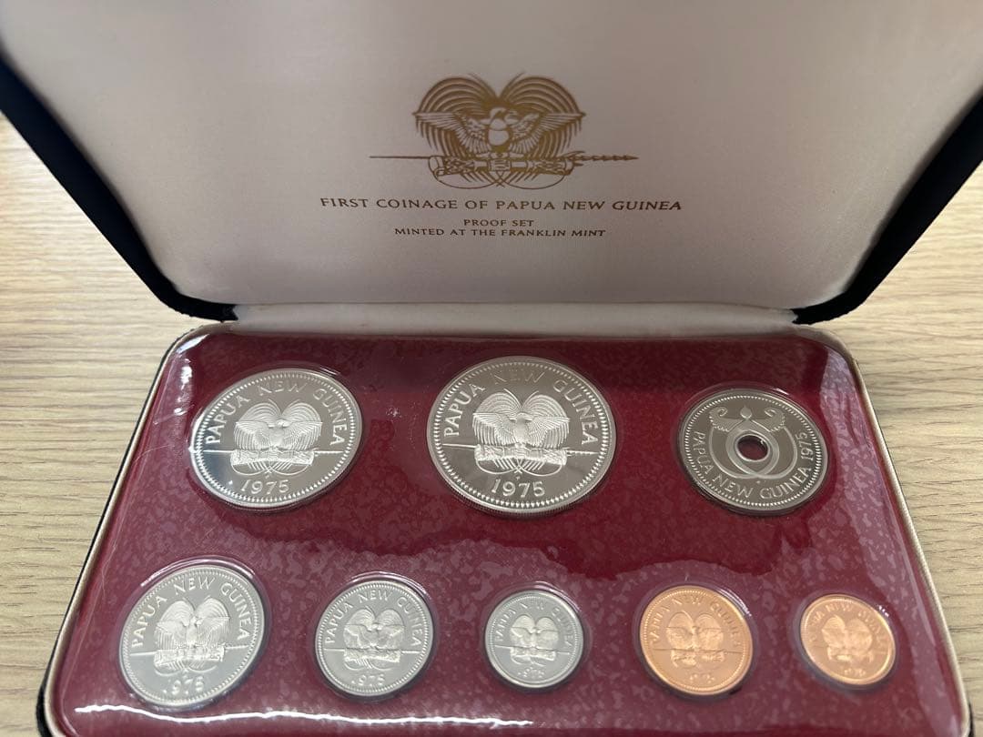 『希少品』1975年 パプアニューギニア 初代セット