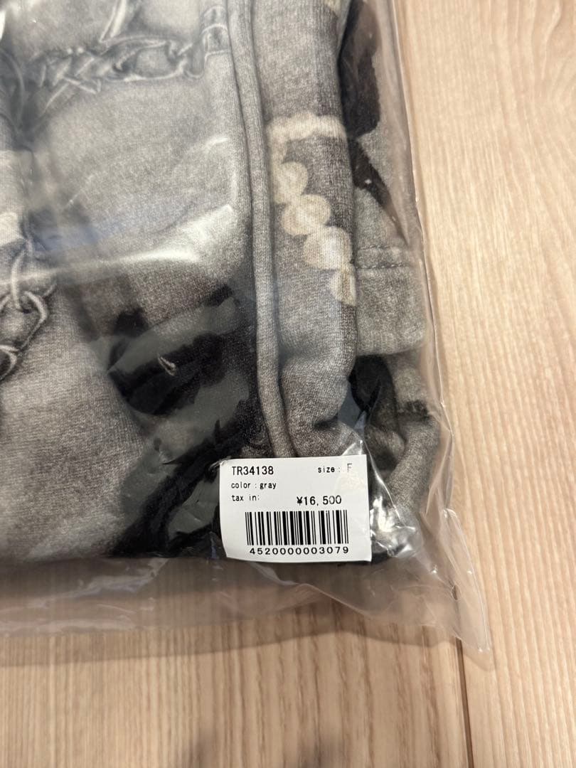 THEREDTHREAD S PRINT SWEAT2 TOYS gray - メルカリ