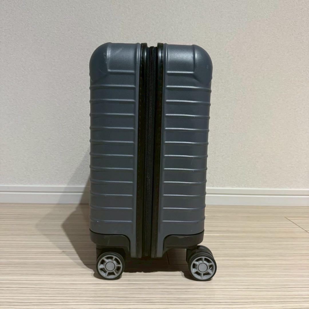 RIMOWA リモワ サルサ ビジネス トローリー 4輪 キャリーケース 27L