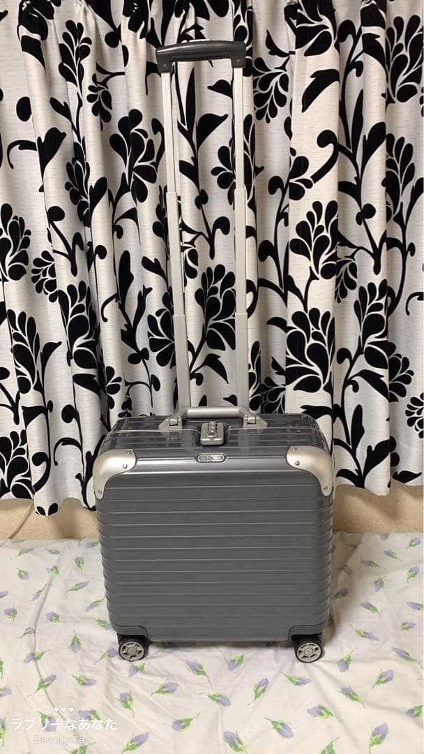 RIMOWA LIMBO ビジネスキャリーケース 27L 4輪 - メルカリ