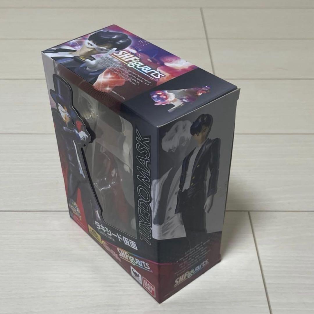 セーラームーン フィギュアーツ タキシード仮面