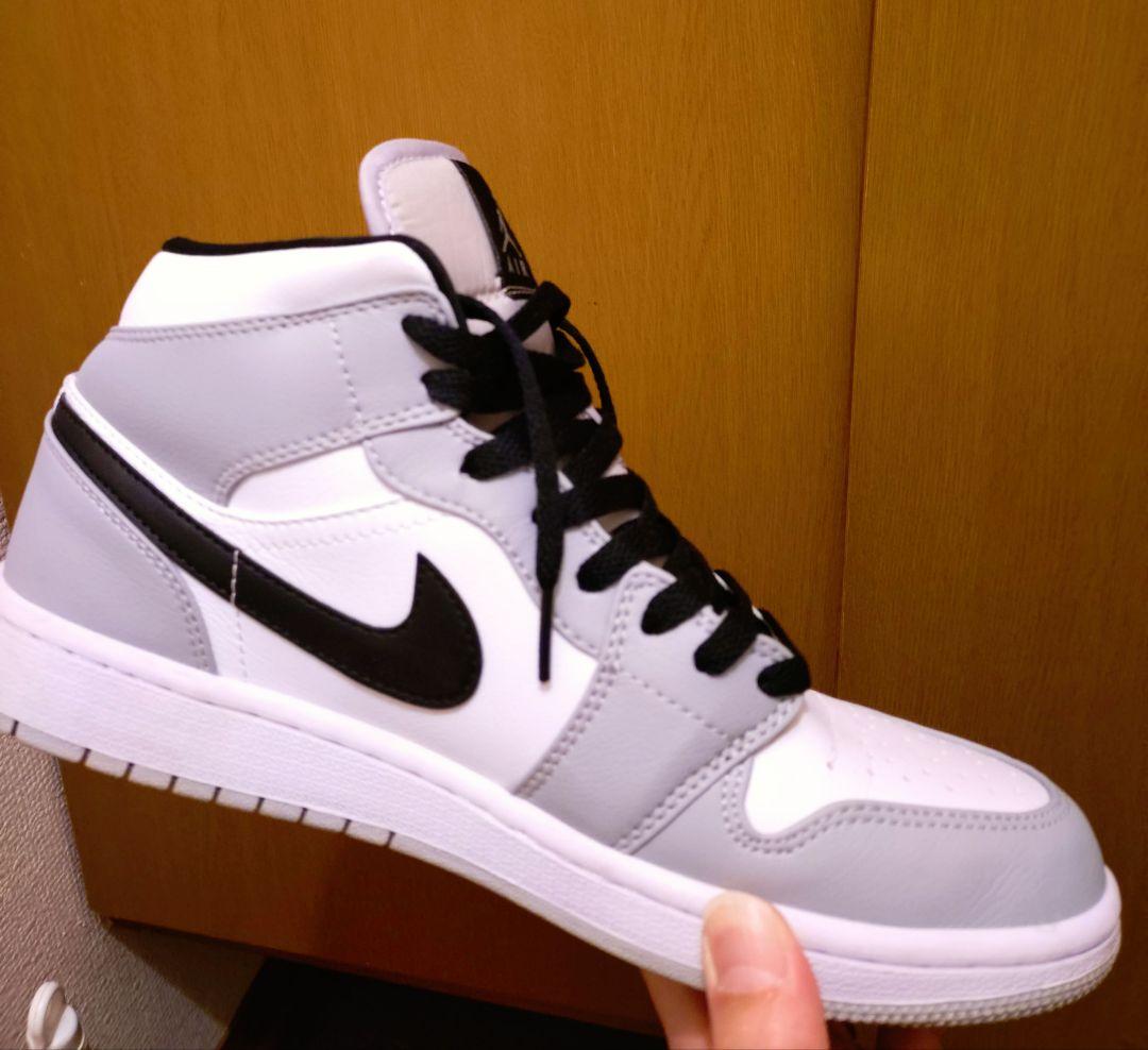 Nike Air Jordan 1 MID グレーホワイトブラック　26.5cm