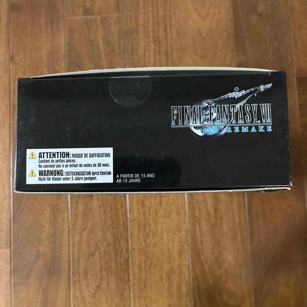 （未開封）PLAY ARTS改 ティファ・ロックハート -格闘家ドレス