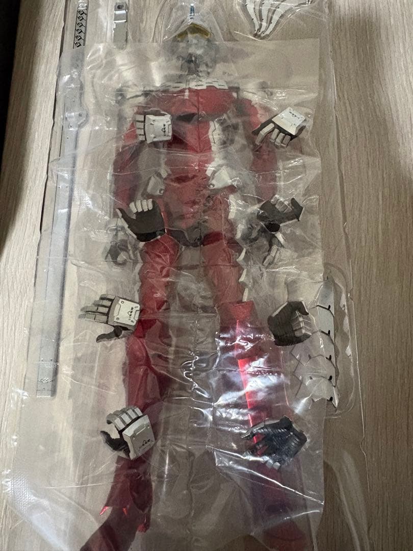 threezero セブンスーツ