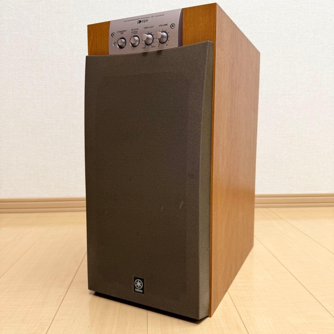 美品　希少　ヤマハ　YST-SW205 サブウーファー　スピーカー YAMAHA ヤマハ アンプ内蔵サブウーファーYST-SW205 （ スピーカー）の