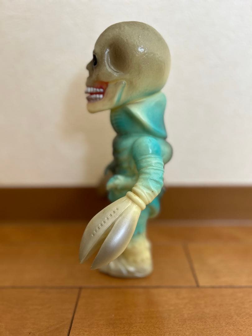 ガルタン(蓄光成型/水色/怪zine誌上限定) ZOLLMEN ゾルメン