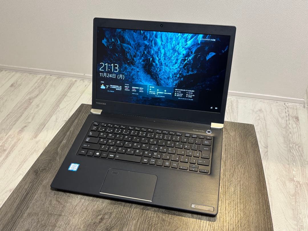 UX53/D オニキスブルー 13.3型 ハイスタンダードモバイルノートパソコン UX53/D 仕様 2017夏モデル オニキスブルー PUX53DLPNJA | dynabook