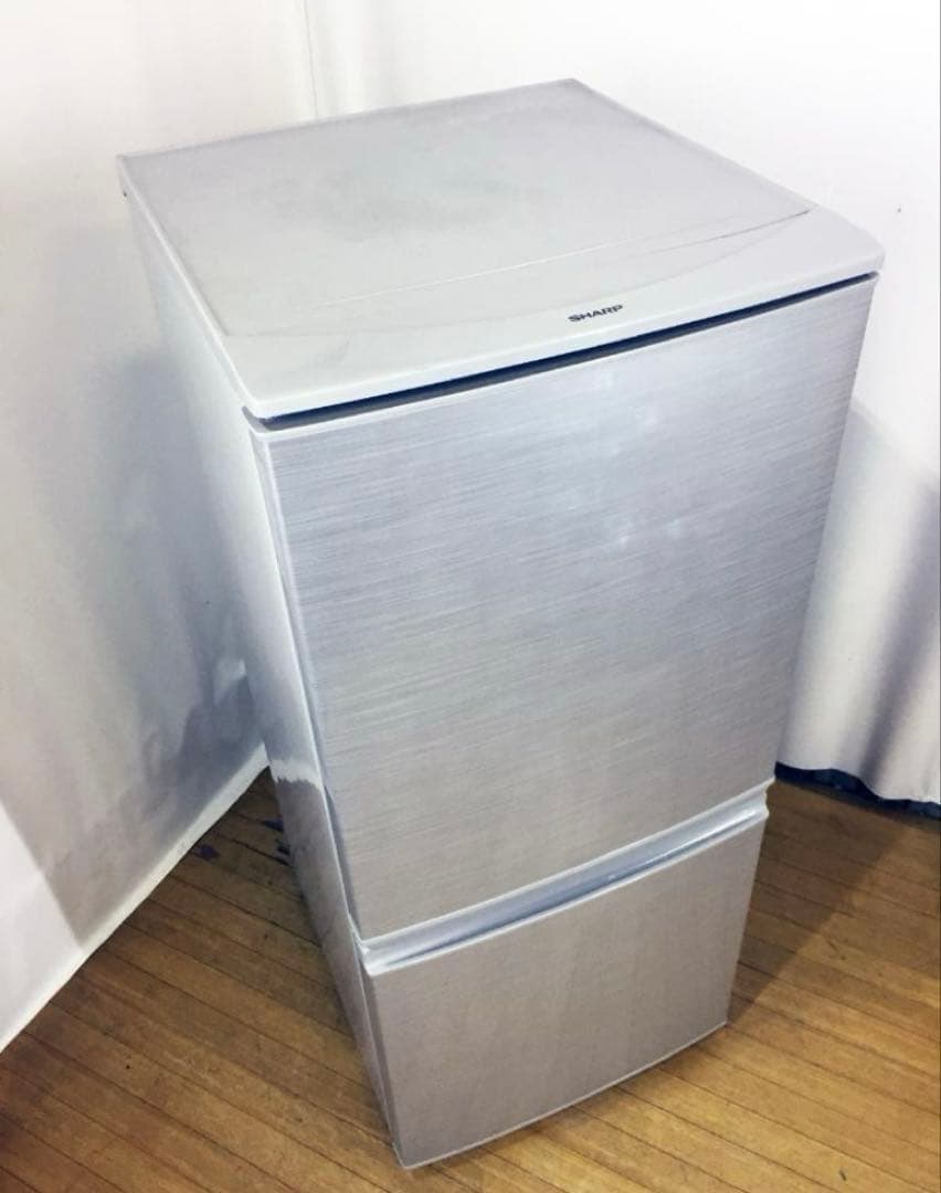SHARP 137L 2ドア 冷蔵庫【SJ-14Y-S】 ヨドバシ.com - シャープ SHARP 冷蔵庫 （137L・つけかえどっちもドア