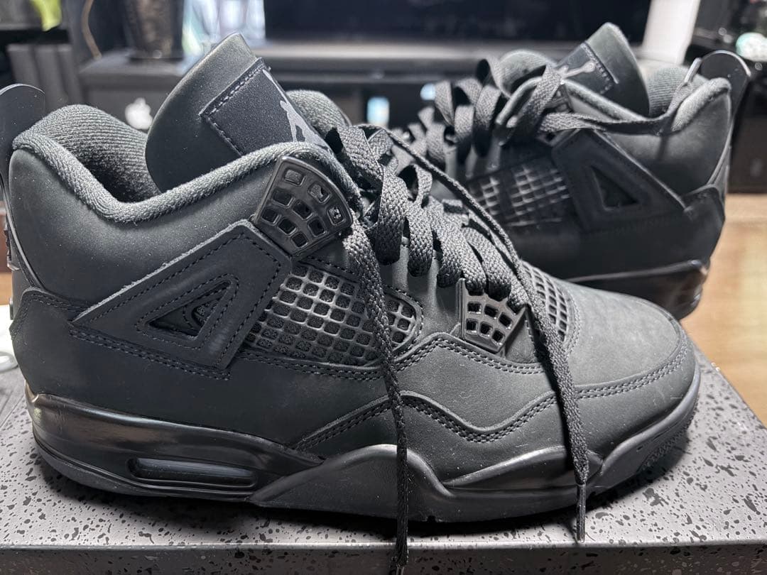 Air Jordan 4 ブラック (black cat) Nike Air Jordan 4 Retro “Black Cat”が国内11月28日に復刻発売