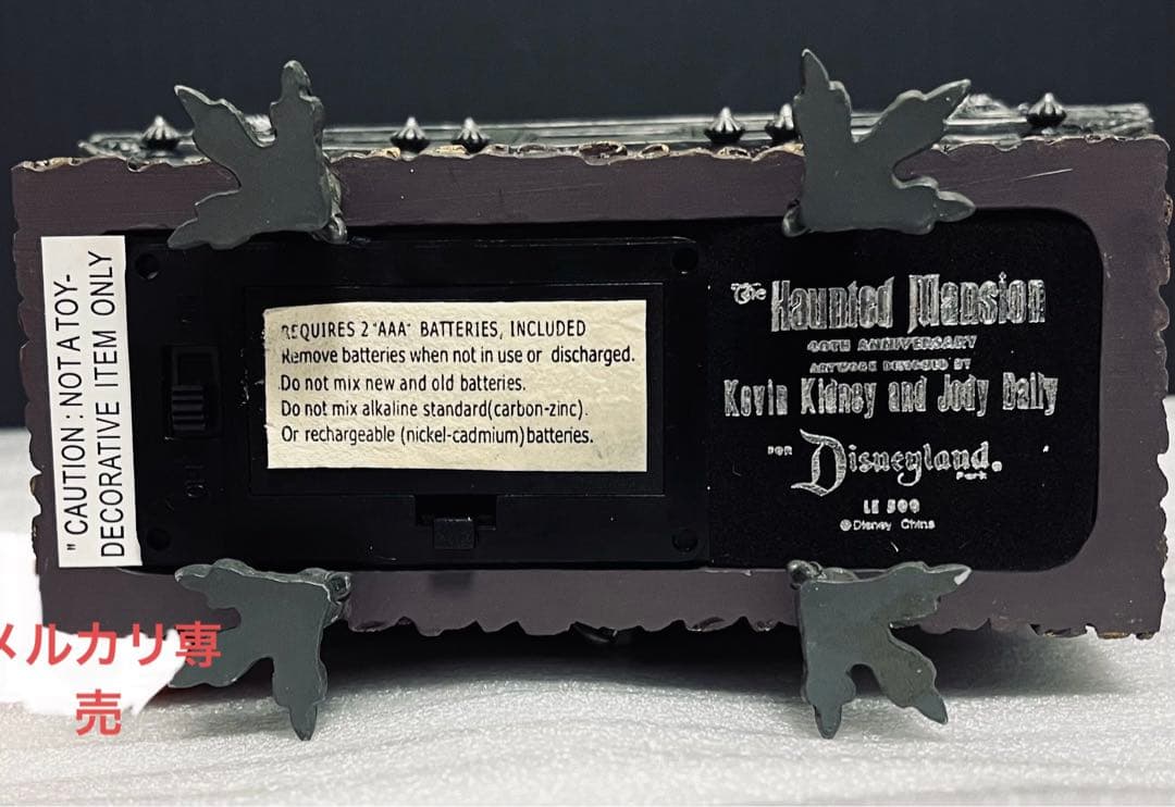 ディズニー　ホーンテッドマンション　温室の棺　フィギュア　世界500個