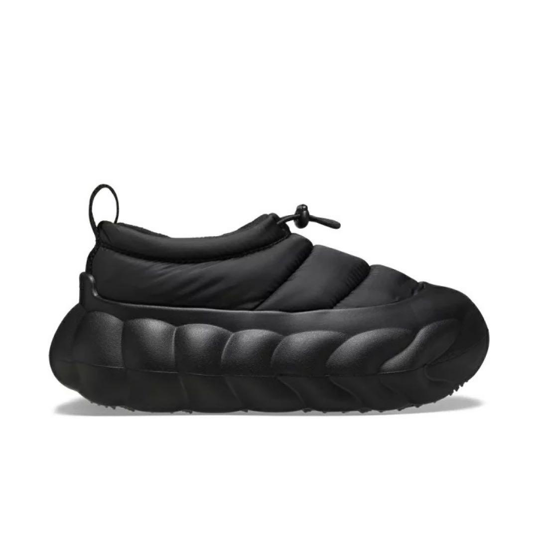 CROCS クロックス オーバーパフ ショーティー 黒 23CM 厚底 - メルカリ