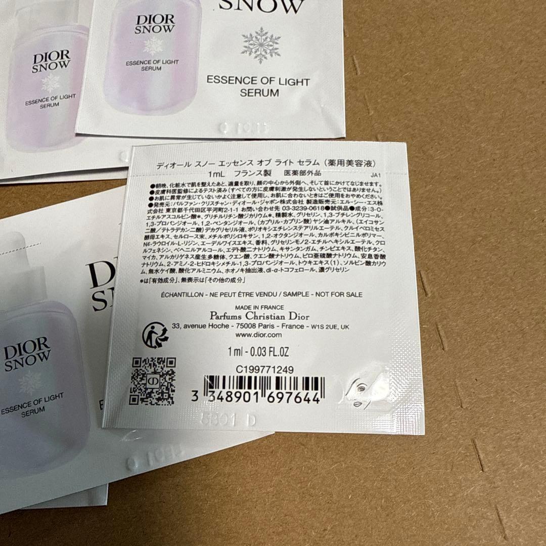 DIOR スノー　エッセンス　オブライトセラム(薬用美容液)1.0ml×171点