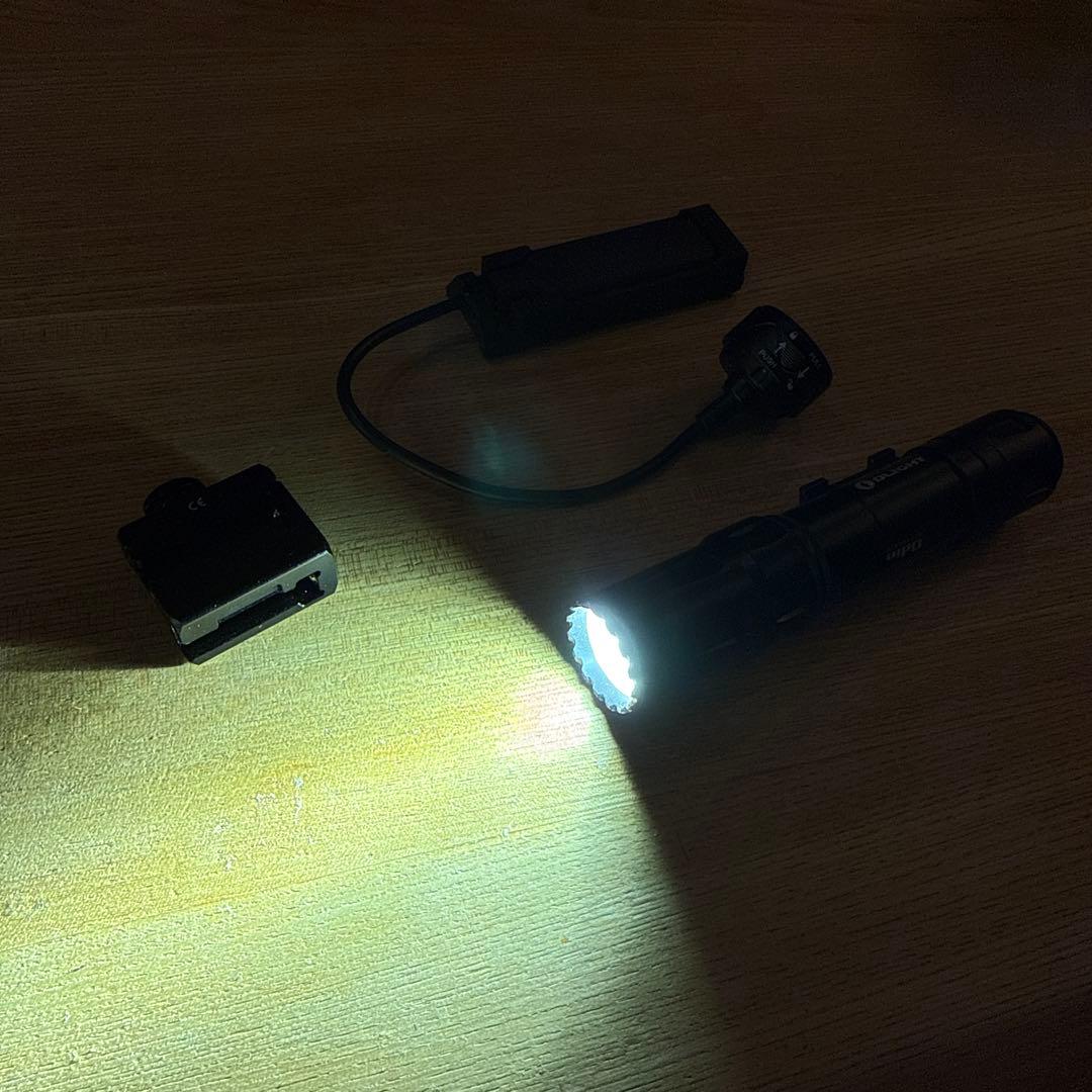 OLIGHT(オーライト)ODIN タクティカルライト2000ルーメン