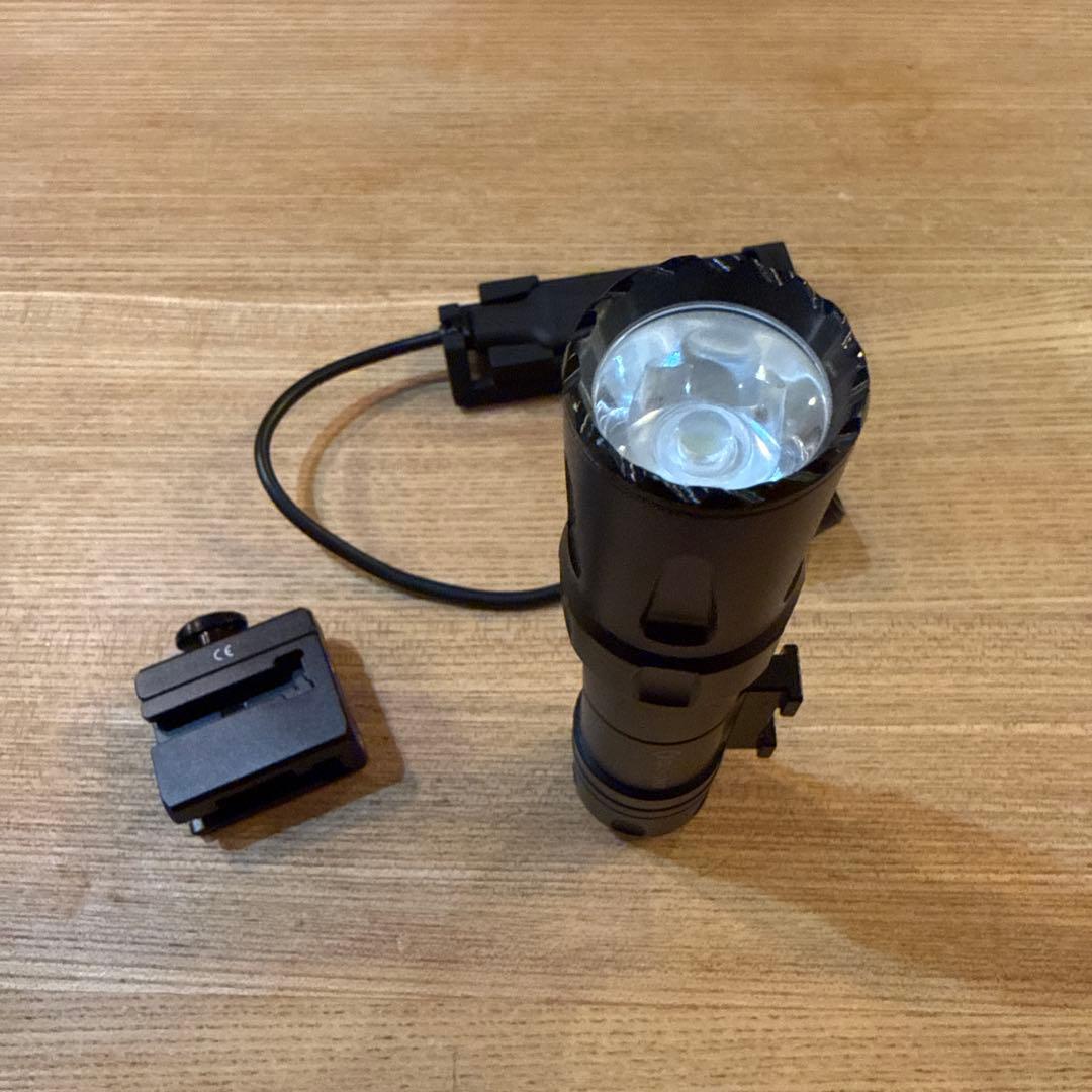 OLIGHT(オーライト)ODIN タクティカルライト2000ルーメン