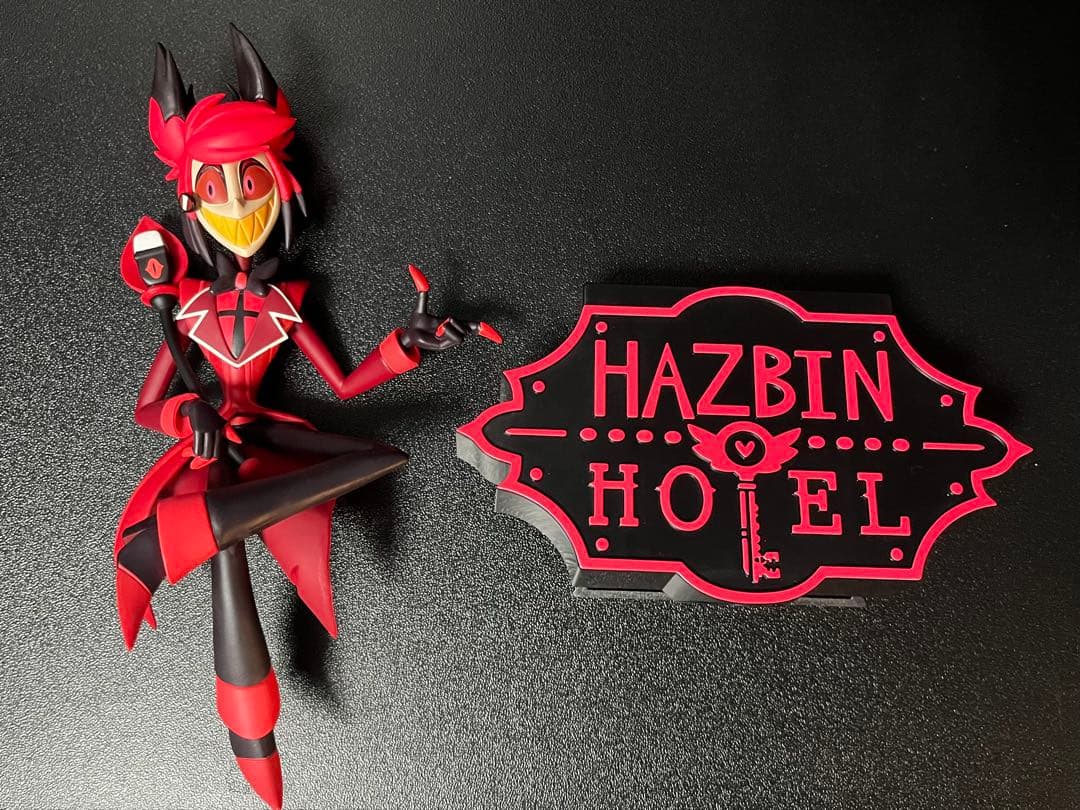 ハズビンホテル アラスター モニタートップフィギュア - メルカリ