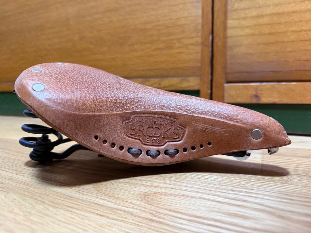 Brooks B67 レザーサドル 革 自転車 シティサイクル 英国製 pc-broks-b67_1.jpg