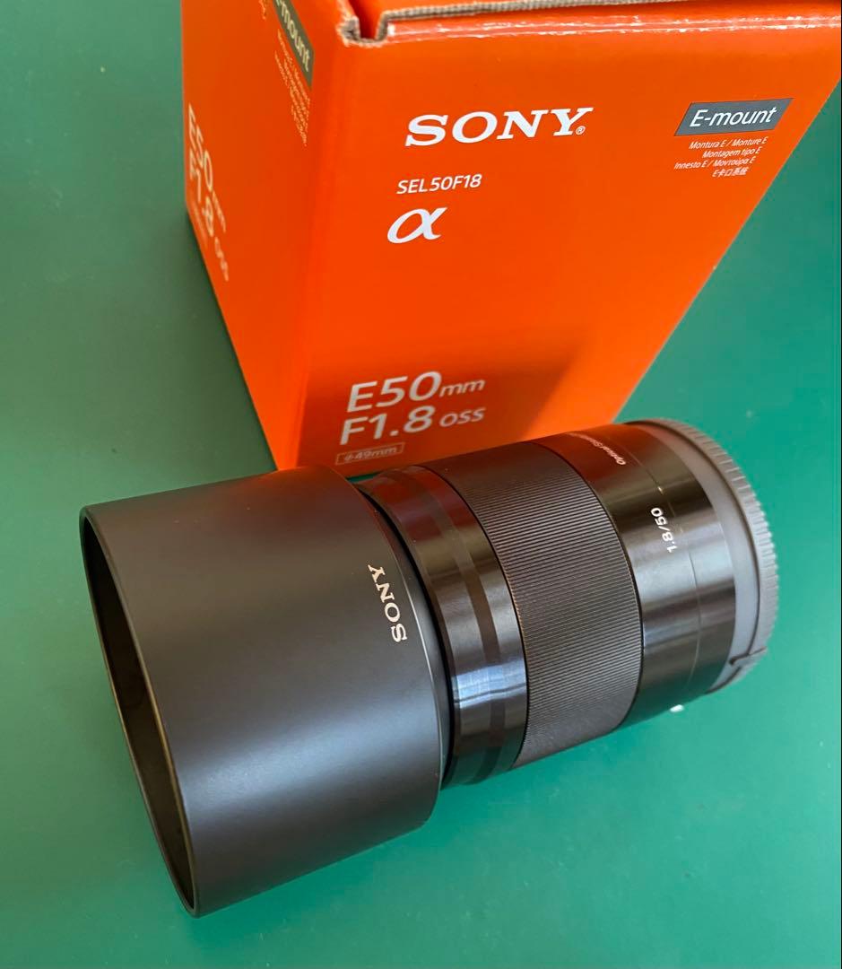 ソニー E 50mm F1.8 OSS SEL50F18 Amazon.com : Sony - E 50mm F1.8 OSS Portrait Lens (SEL50F18/B