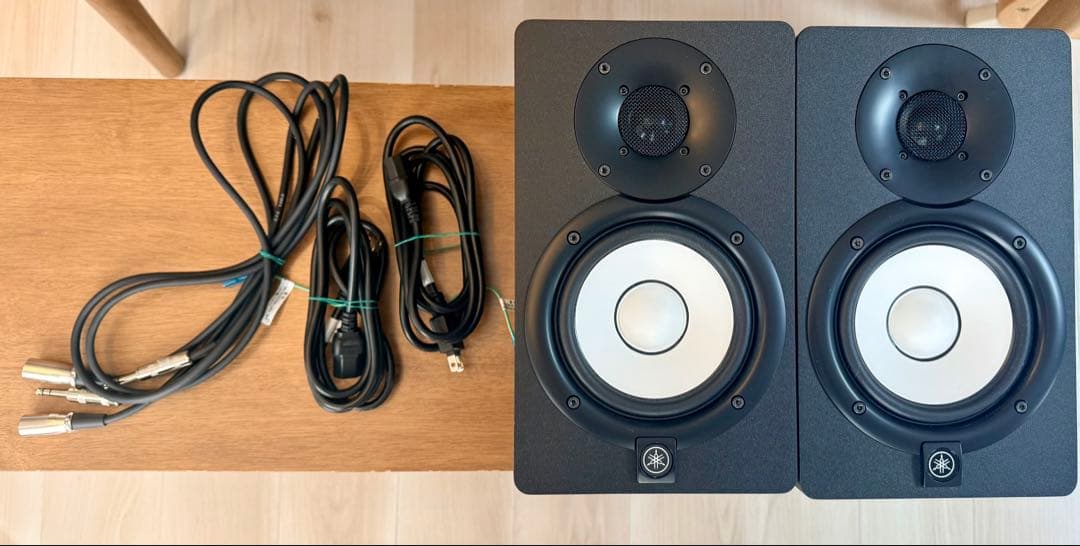 YAMAHA／ヤマハ モニタースピーカー（ペア） HS5 YAMAHA モニタースピーカー HS5（ペア）+ ミニステレオプラグ/フォン