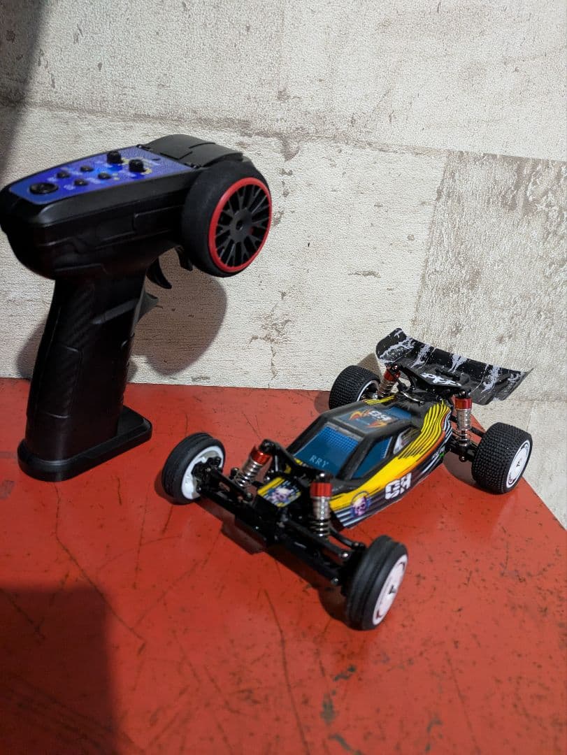 Vagrant Speedster 1/24サイズ リポ2S 7.4Vジャイロ付