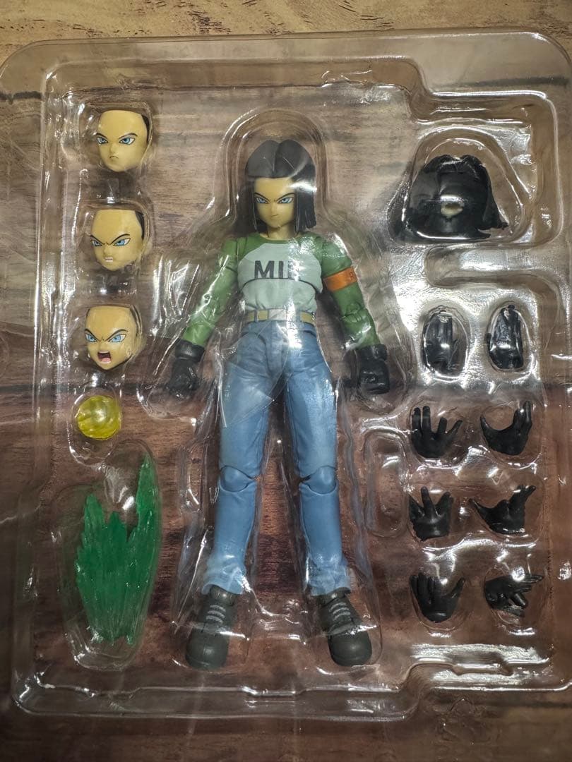 S.H.Figuarts 人造人間17号&18号 宇宙サバイバル編 2体セット