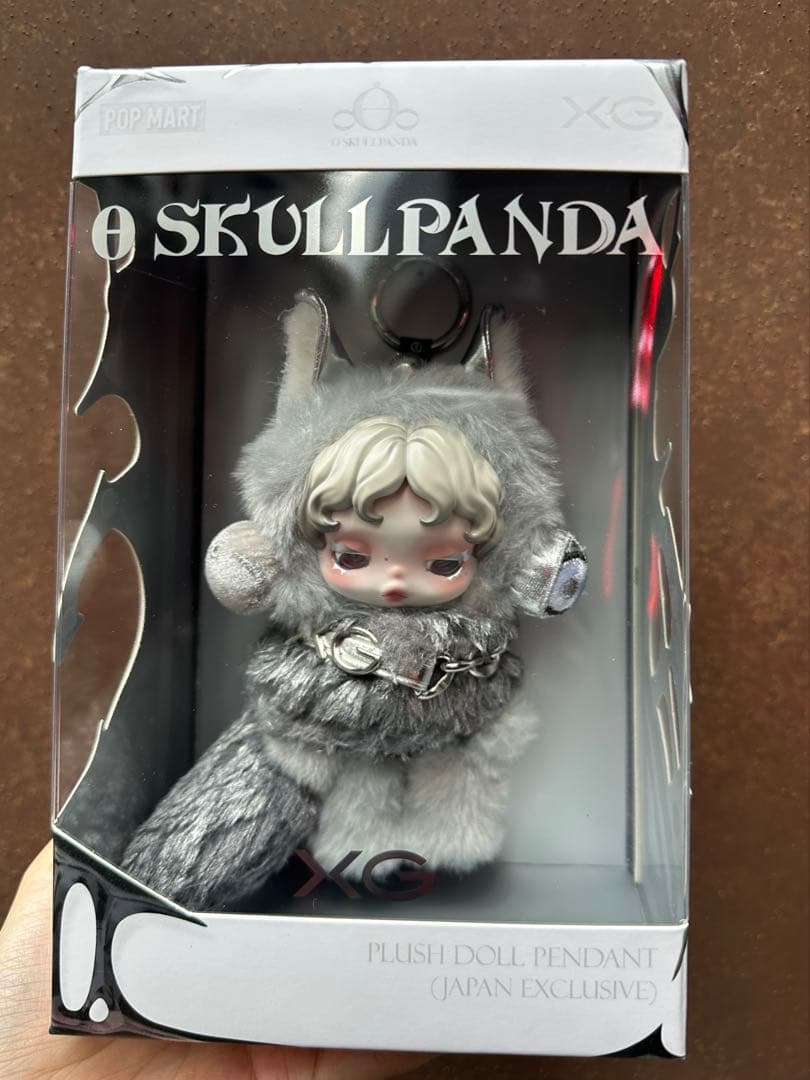 本日発送 SKULLPANDA スカルパンダ XG 日本限定　POPMART 楽天市場】正規品保証 SKULLPANDA×XG ぬいぐるみペンダント（日本限定