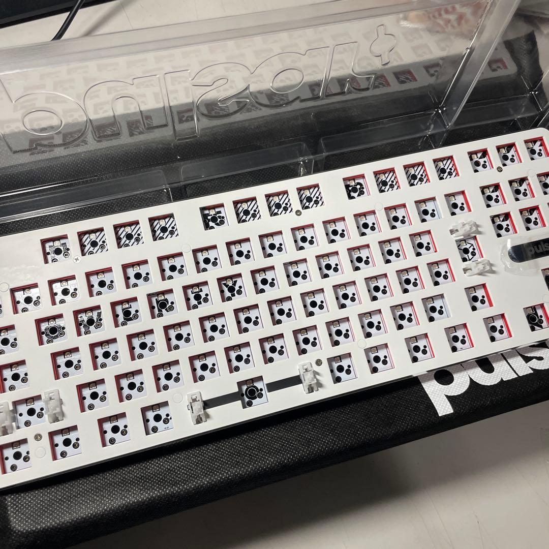 pulsar PCMK TKL WHITE ゲーミングキーボード JIS | PRE-BUILT] PCMK TKL Mechanical Gaming Keyboard – Pulsar