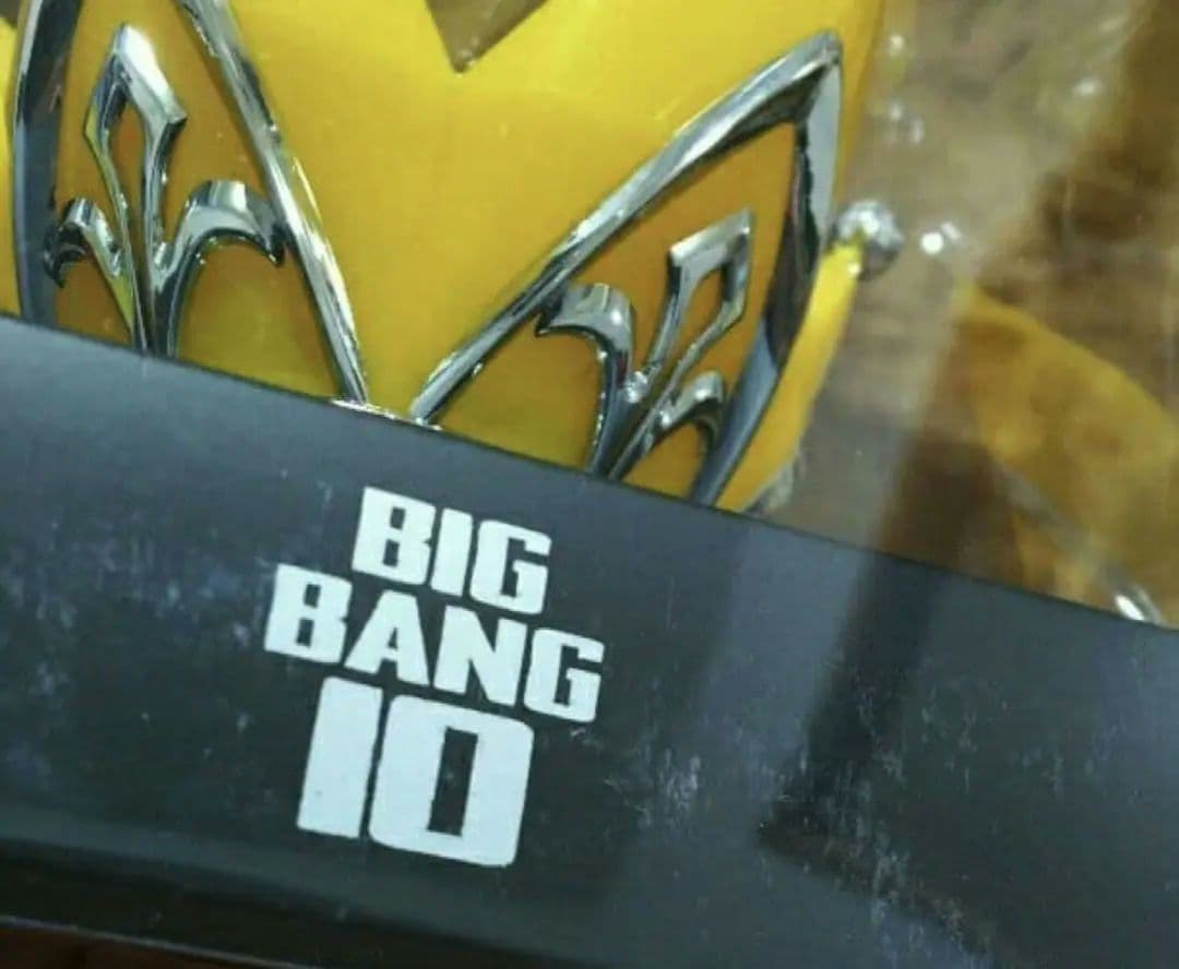 未開封 BIGBANG 10周年 ペンライト 王冠 ヘッド