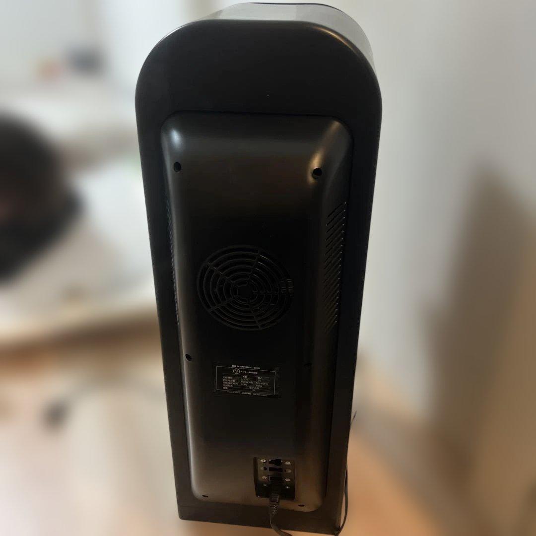 アーモンドアイG17勝記念 自動販売機型保冷庫 - メルカリ