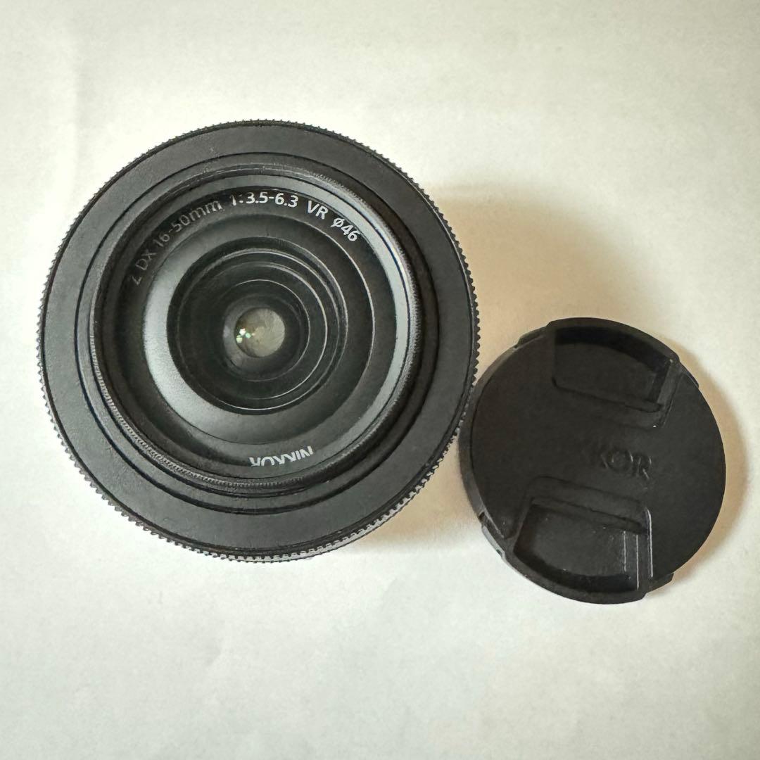 Nikon DX 16-50mm f/3.5-5.6 ズームレンズ