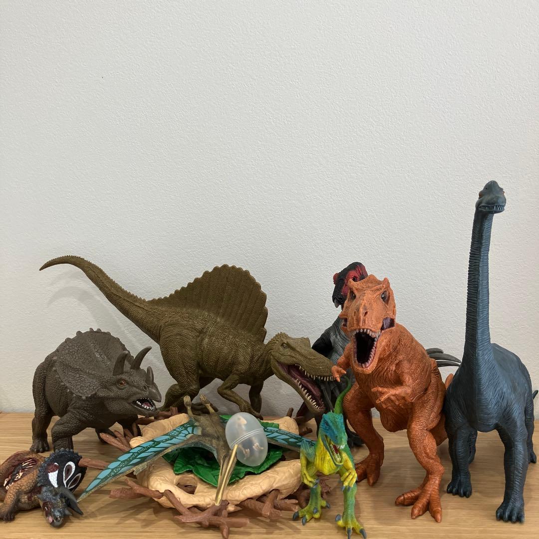 恐竜フィギュア シュライヒ・西松屋など まとめ売り - メルカリ