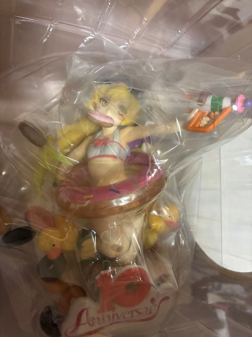 物語シリーズ くじ フィギュア A賞 ラスワン 湯のみ グラス 缶バッジ