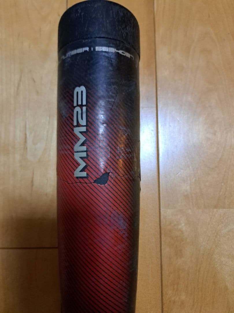 MM23 軟式バット 赤/黒 カーボンファイバー - メルカリ