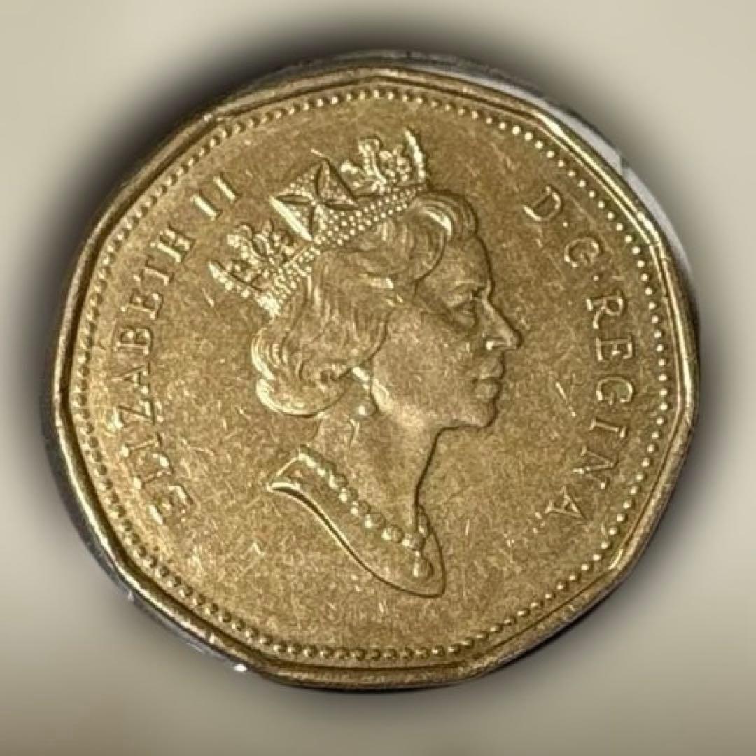 1993年 カナダ 1ドル 硬貨 エリザベス2世 8角形 【25070506】 - メルカリ