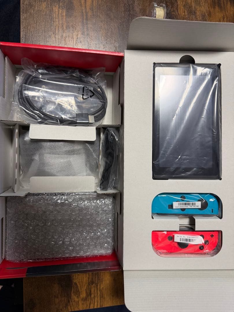 Nintendo Switch 本体　Joy-Con合計4本 Amazon.co.jp: Nintendo Switch Joy-Con(L) ネオンブルー/(R) ネオン