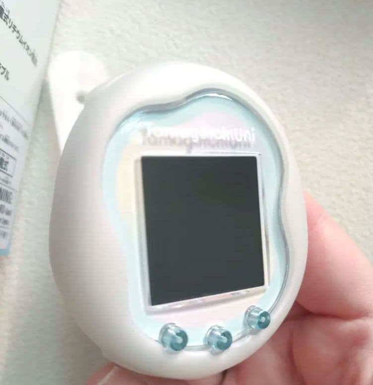 たまごっち ユニ Tamagotchi Uni プリズムホワイト