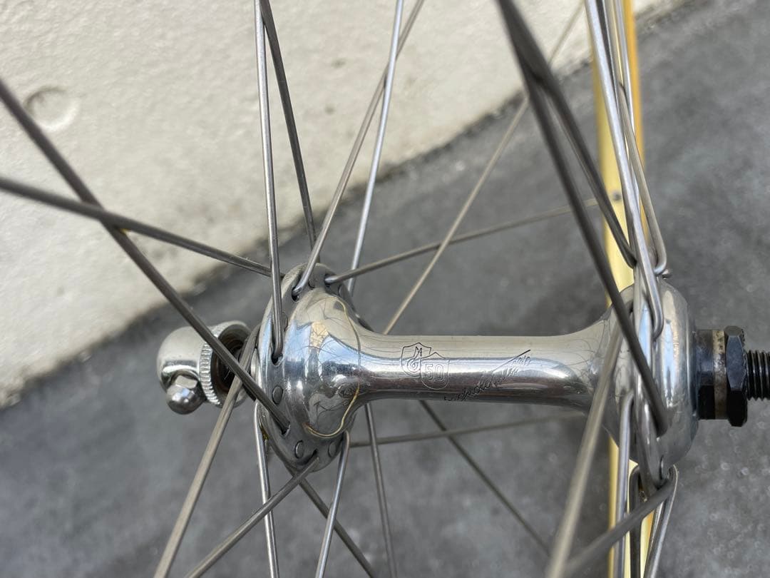 <極上中古>カンパニョーロ50周年 MAVIC ORO VELOFLEX 32H 極上中古>カンパニョーロ50周年 MAVIC ORO VELOFLEX 32H - メルカリ