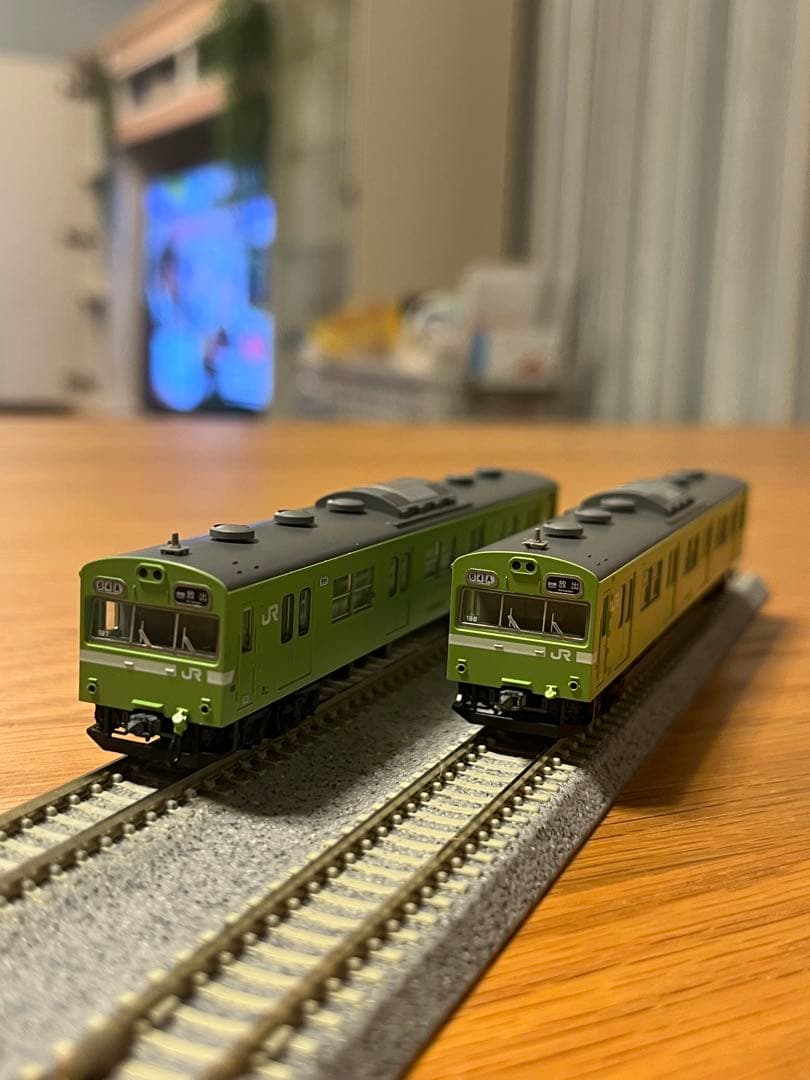 TOMIX 97935、98423 JR103系【特別企画品】ウグイス6両セット - メルカリ