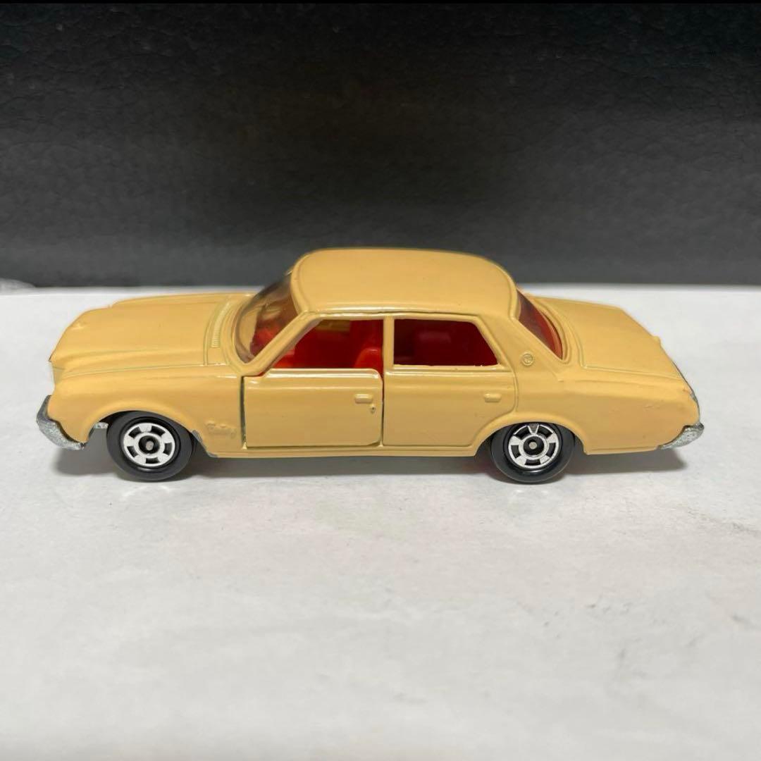 トミカ 高島屋　特注　激レア　トヨタ　センチュリー　黄土色　クリーム　ベージュ