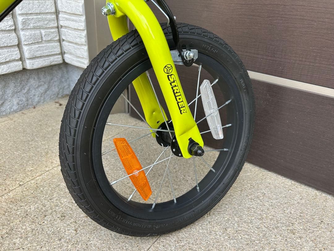 ストライダー14インチ ライムグリーン