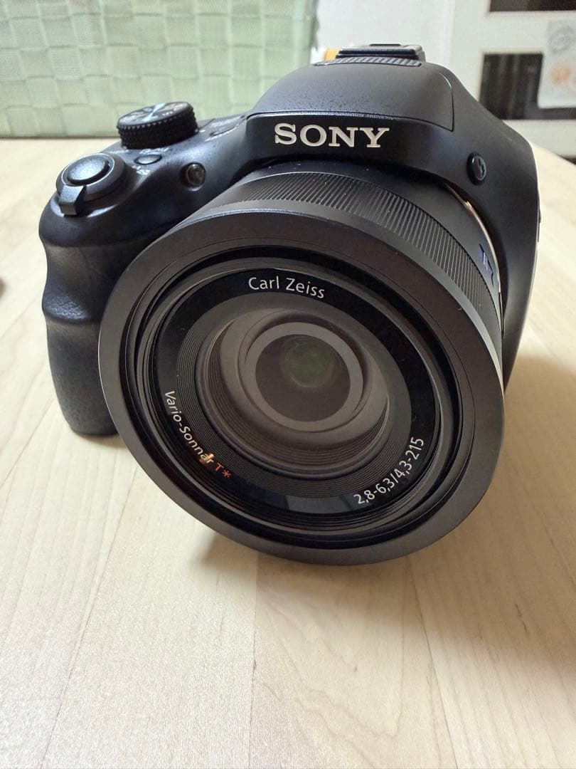 （SONY） DSC-HX400V デジタルカメラ DSC-HX400V 特長 : こだわりの操作性 | デジタルスチルカメラ Cyber