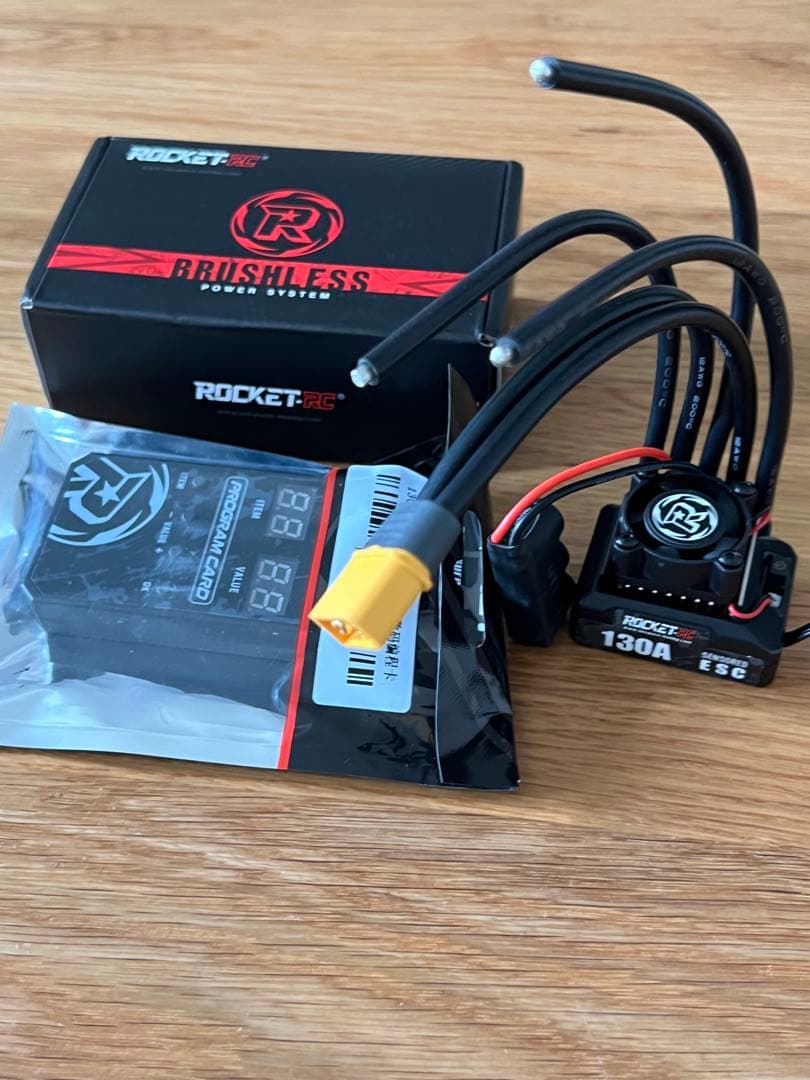 送料無料　ラジコン　ROCKET-RC ブラシレス ESC 130A 新品未使用 Surpass Hobby Rocket V2 防水 130A/160A ブラシレス ESC 1/7 1/8 RC