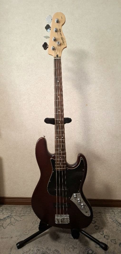 (特価) Squier by Fender JAZZBASS 「順反りジャンク」 特価) Squier by Fender JAZZBASS 「順反りジャンク」 - メルカリ