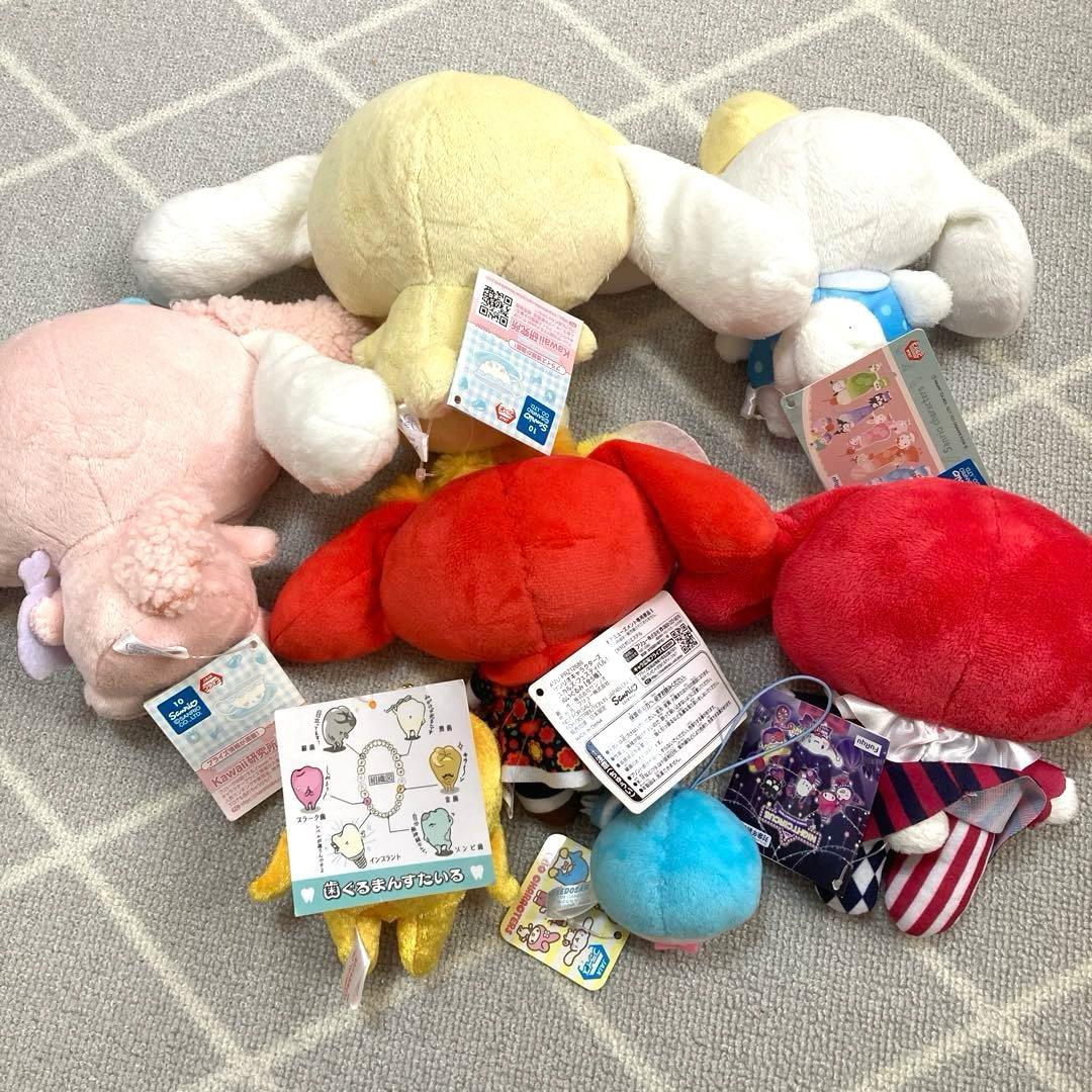 サンリオ　ぬいぐるみ　マスコット　新品未使用　タグ付　ハローキティ　まとめ売り