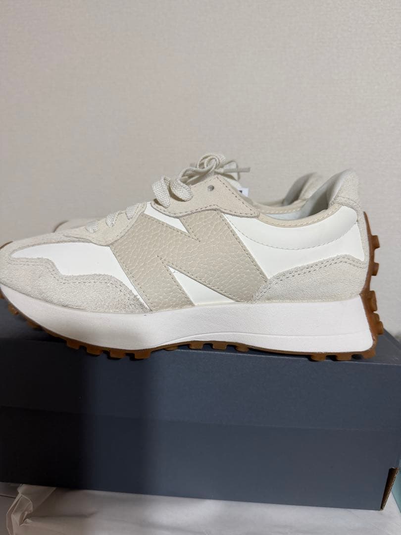 靴 New Balance WS327NKD 23.5cm