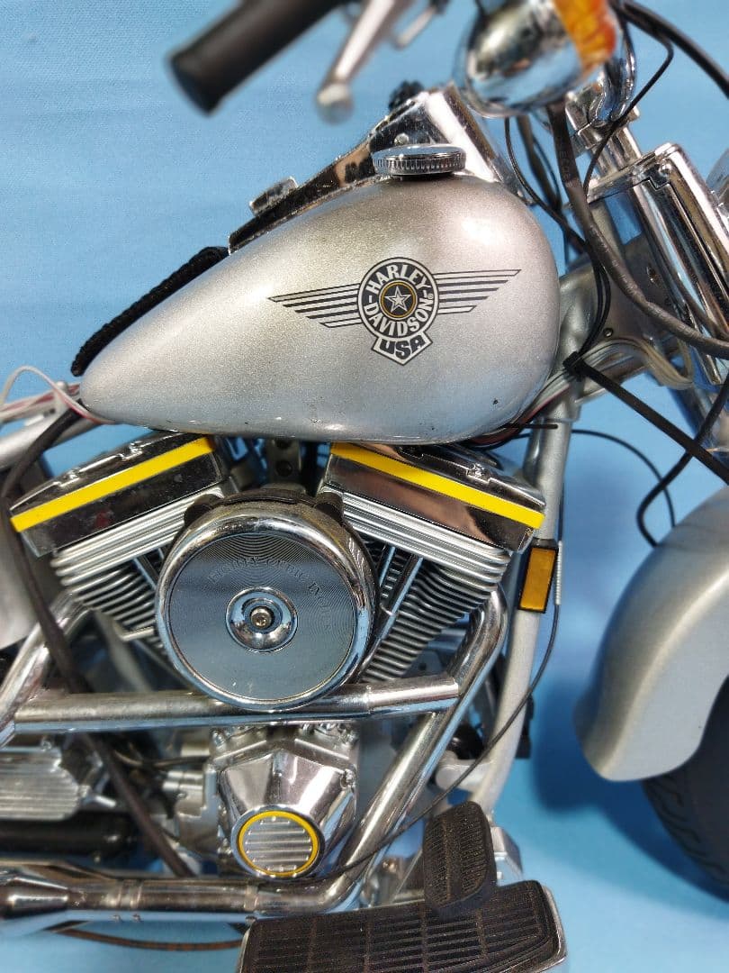 ハーレーダビッドソン　シルバーオートバイク　クラシックスタイル 置物インテリア