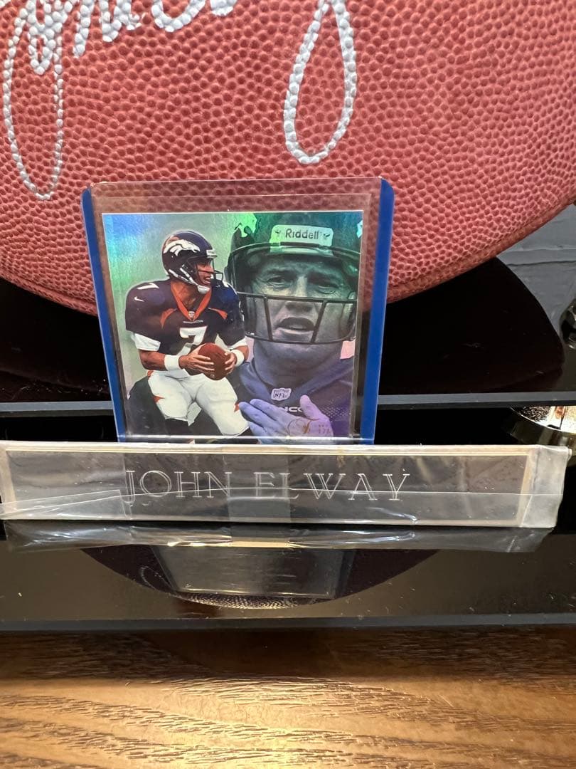 NFL】JOHN ELWAY 直筆シルバーサインボール専用ケース入りCOA付き
