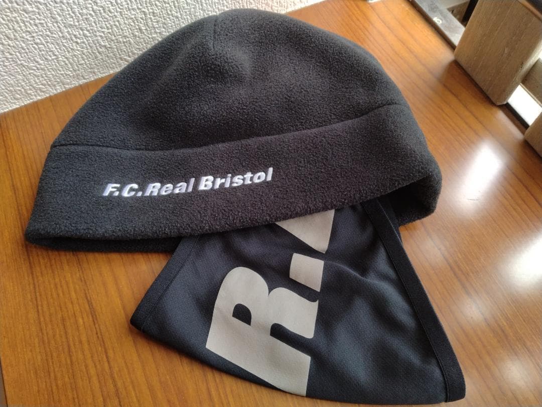 F.C.Real Bristolブリストル ネックウォーマー付きフリースキャップ