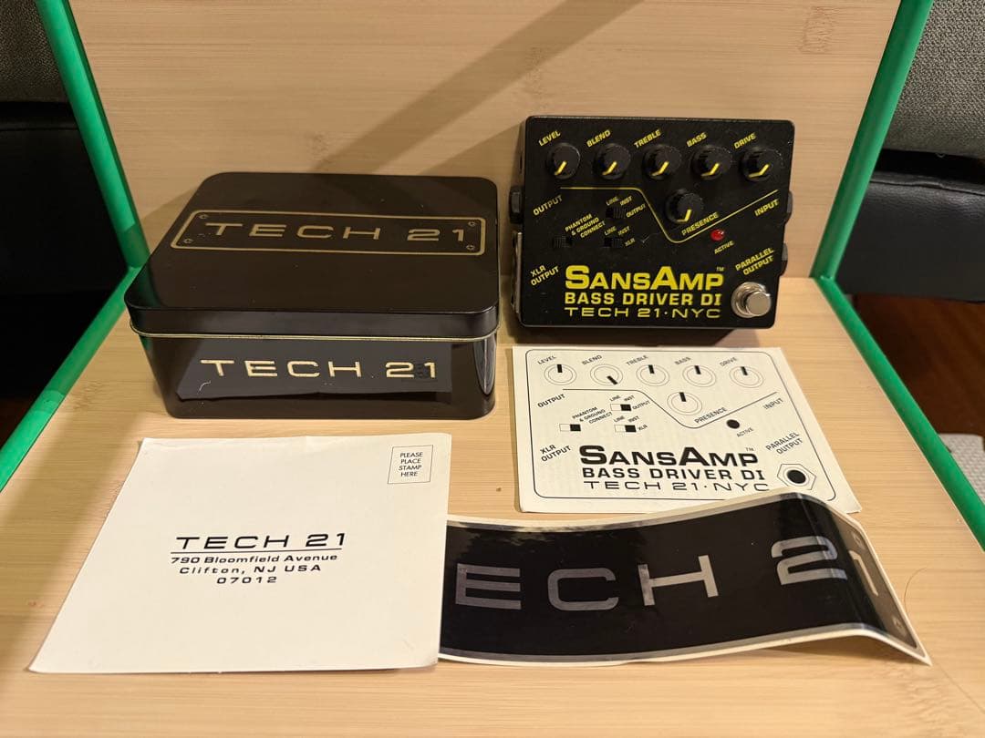 【年末大特価！】SansAmp BASS D DI（サンズ ベース） TECH21 SansAmp BASS DRIVER DI 30周年限定エディション登場