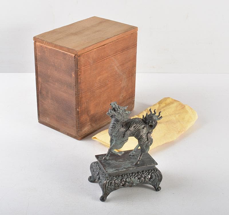 中国　古銅青銅　神獣　置物　時代箱付　V　R5200 京都・泉屋博古館“古代中国の青銅器”を紹介する特集展示「殷周青銅器