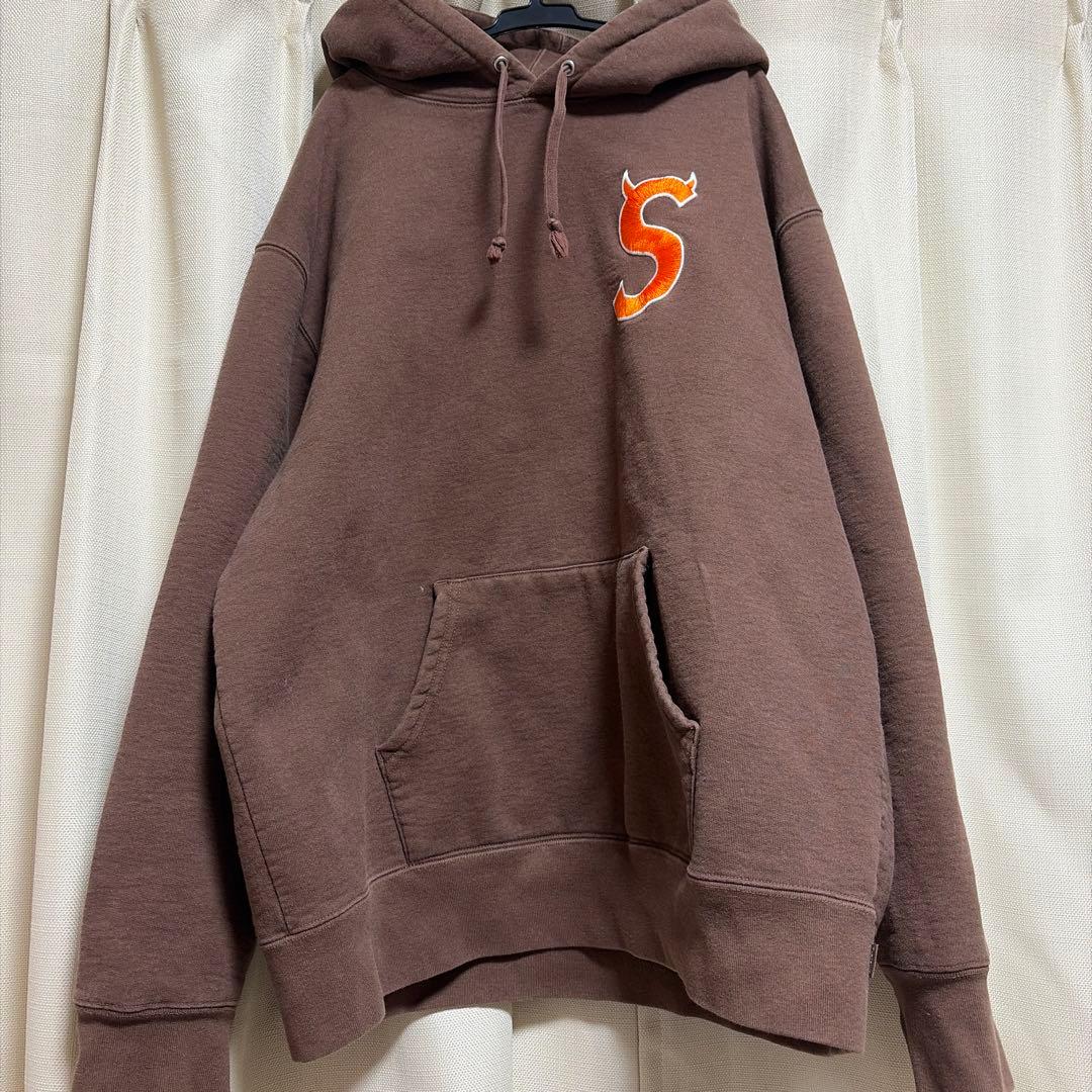 堀米雄斗着用シュプリーム デビル ツノ Sロゴ パーカー L うわ堀米着用のデビルSロゴかよ…欲しいけど高すぎて泣けるわ〜 【堀米